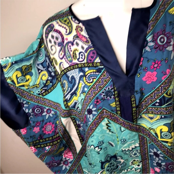 Natori Colorful Knit  Kimono Sleeve Blouse Top Floral Paisley Size L Satin Trim - Picture 8 of 15